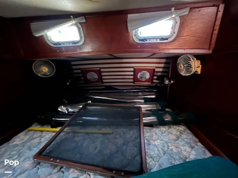 Slide: The Image of Endeavour Center Cockpit 42 1985 - 15228620