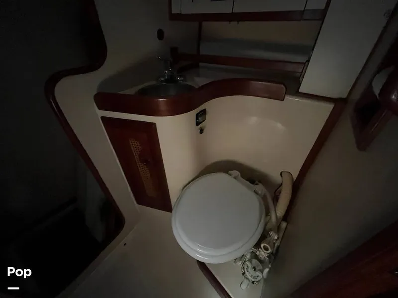 Slide: The Image of Endeavour Center Cockpit 42 1985 - 15228626