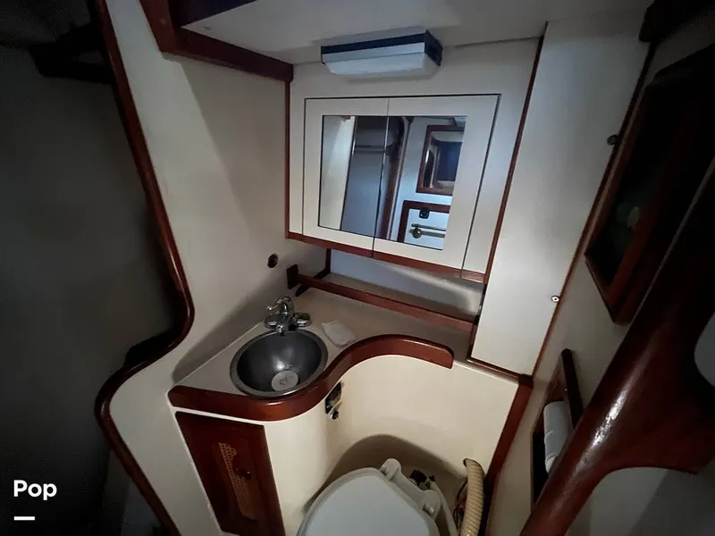 Slide: The Image of Endeavour Center Cockpit 42 1985 - 15228627