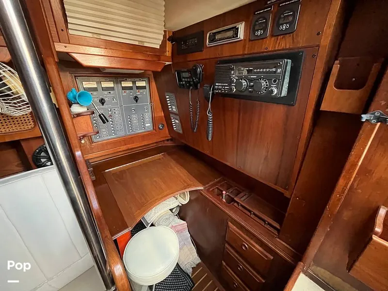 Slide: The Image of Endeavour Center Cockpit 42 1985 - 15228642