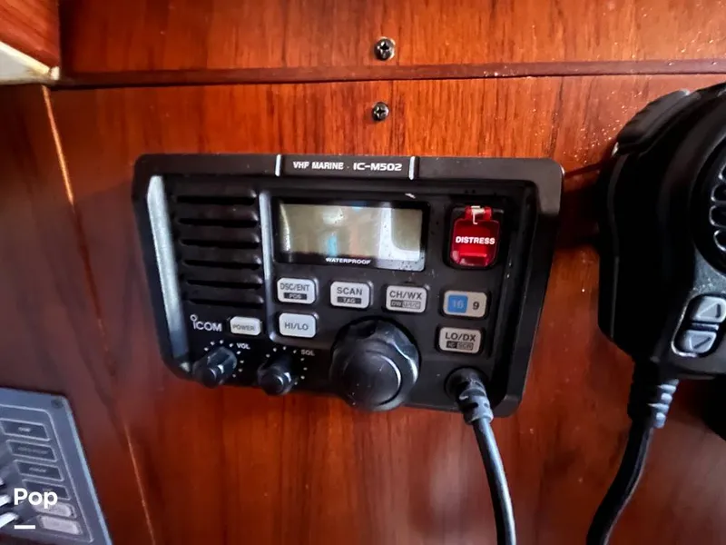 Slide: The Image of Endeavour Center Cockpit 42 1985 - 15228648