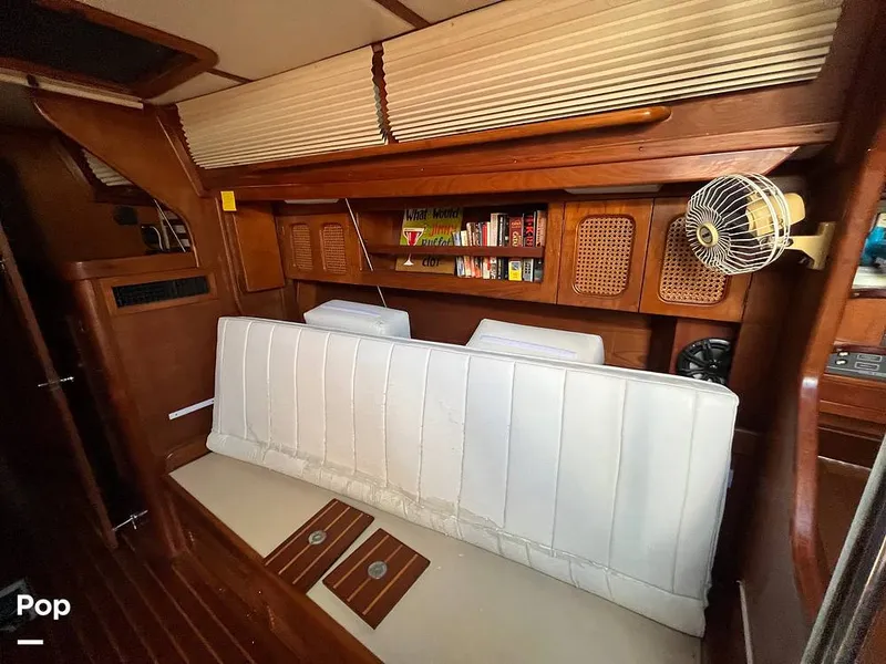 Slide: The Image of Endeavour Center Cockpit 42 1985 - 15228652