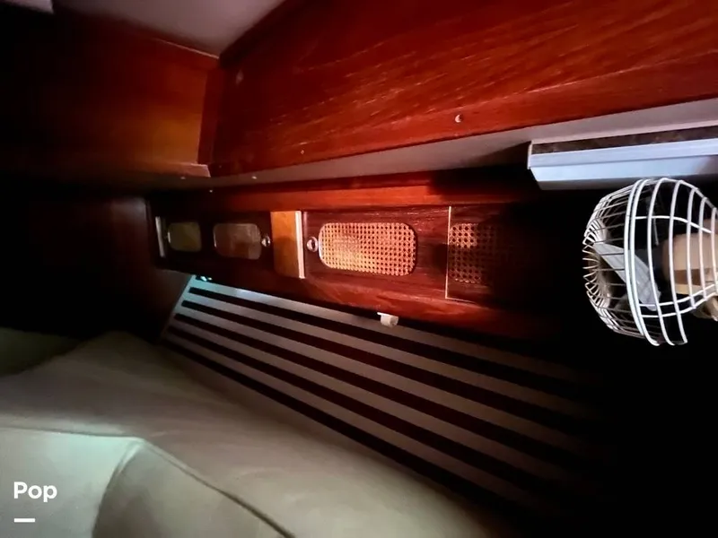 Slide: The Image of Endeavour Center Cockpit 42 1985 - 15228663