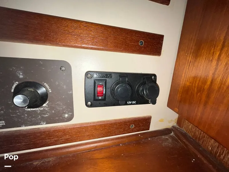 Slide: The Image of Endeavour Center Cockpit 42 1985 - 15228672