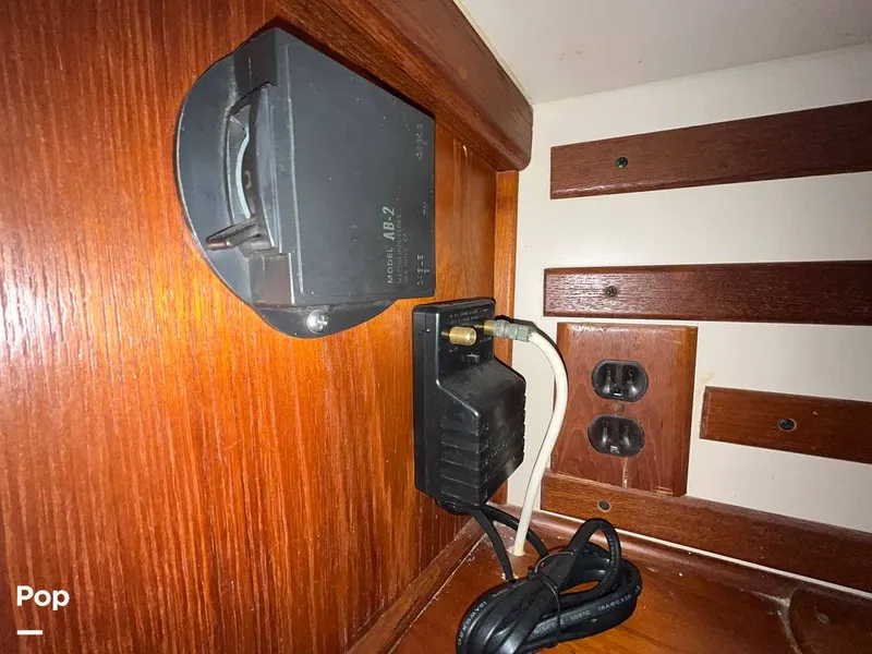 Slide: The Image of Endeavour Center Cockpit 42 1985 - 15228673