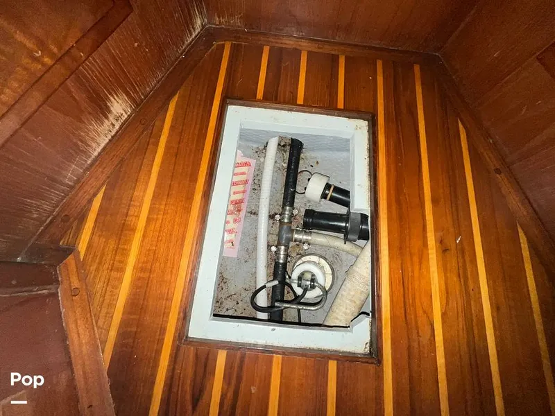 Slide: The Image of Endeavour Center Cockpit 42 1985 - 15228681