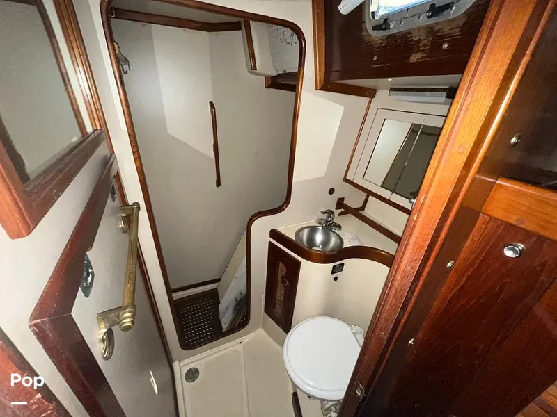 Slide: The Image of Endeavour Center Cockpit 42 1985 - 15228691