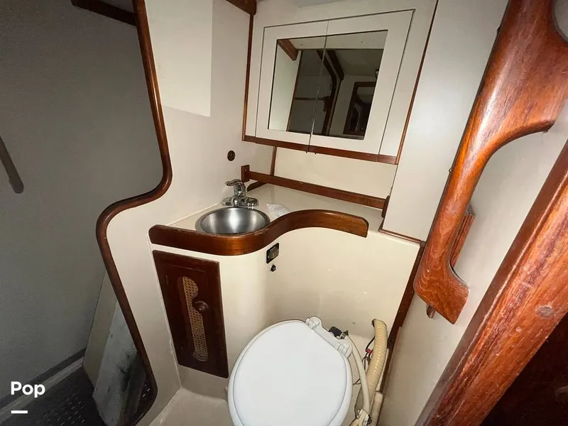 Slide: The Image of Endeavour Center Cockpit 42 1985 - 15228692