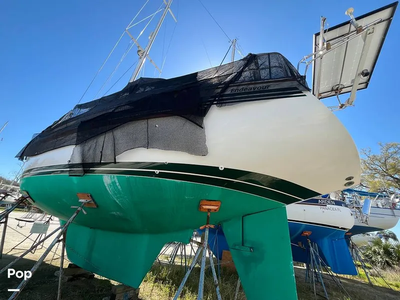 Slide: The Image of 1985 Endeavour 42 Center Cockpit - 15228493