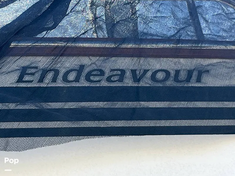 Slide: The Image of Endeavour Center Cockpit 42 1985 - 15228512