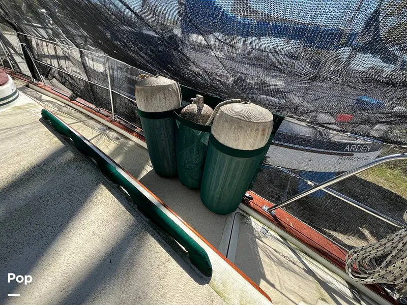 Slide: The Image of Endeavour Center Cockpit 42 1985 - 15228521