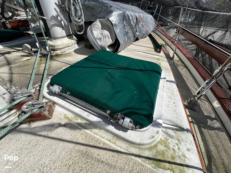 Slide: The Image of Endeavour Center Cockpit 42 1985 - 15228533