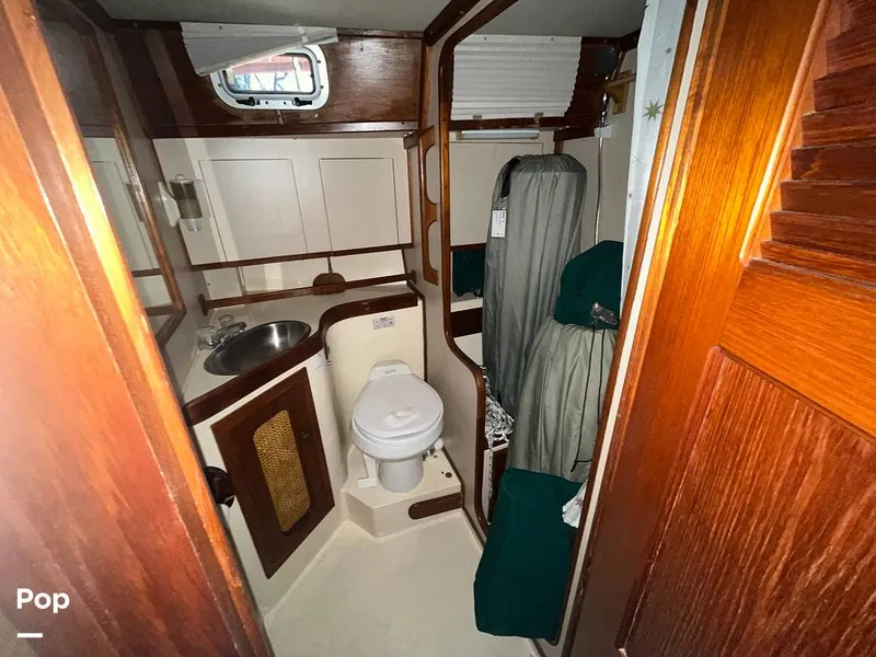 Slide: The Image of Endeavour Center Cockpit 42 1985 - 15228666