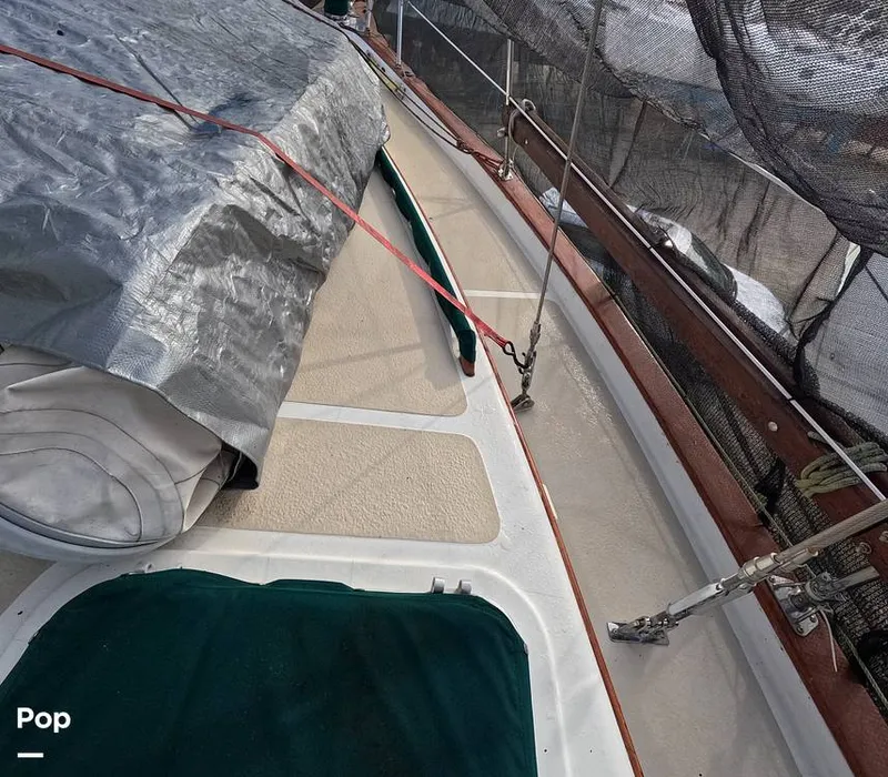 Slide: The Image of Endeavour Center Cockpit 42 1985 - 15940435