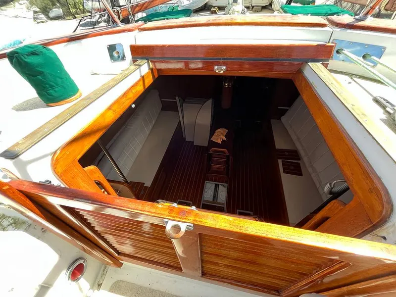 Slide: The Image of Endeavour Center Cockpit 42 1985 - 15228573