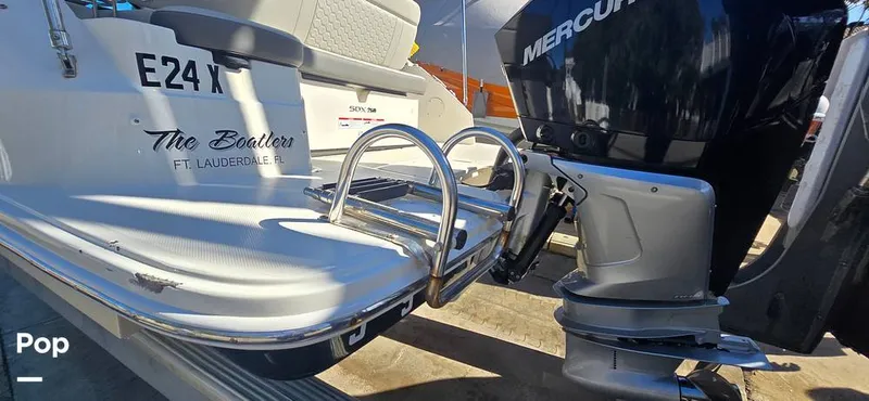 Slide: The Image of Sea Ray SDX 250 2020 - 16257623