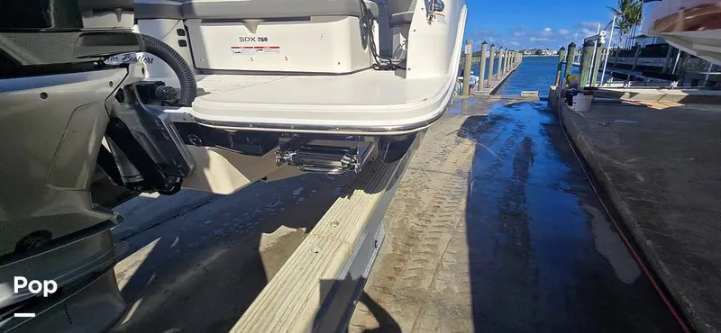 Slide: The Image of Sea Ray SDX 250 2020 - 16257634