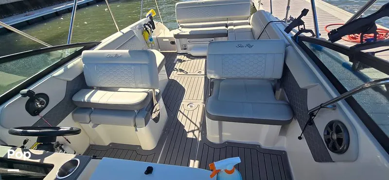 Slide: The Image of Sea Ray SDX 250 2020 - 16257527