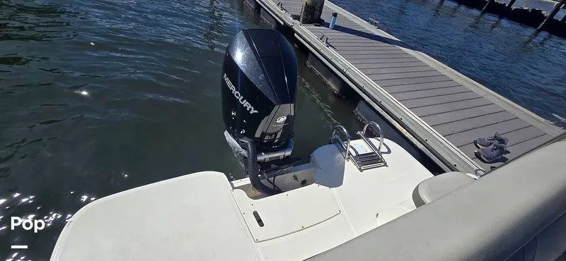 Slide: The Image of Sea Ray SDX 250 2020 - 16257529