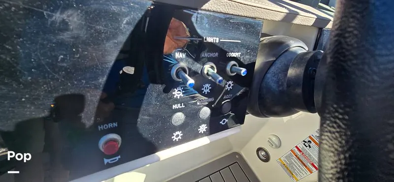 Slide: The Image of Sea Ray SDX 250 2020 - 16257565