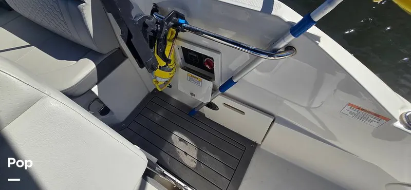 Slide: The Image of Sea Ray SDX 250 2020 - 16257594