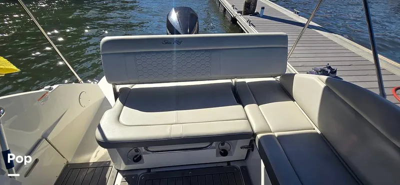 Slide: The Image of Sea Ray SDX 250 2020 - 16257596