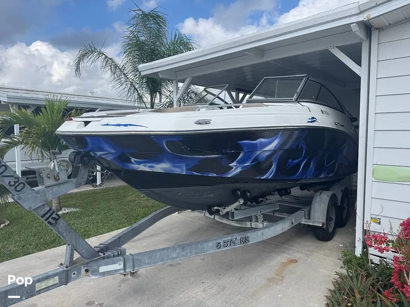 The Image of Yamaha SX 240 HO 2011 - 15153840