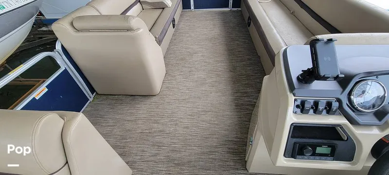 Slide: The Image of Godfrey Sweetwater Cruise 2386 C 2022 - 15168750