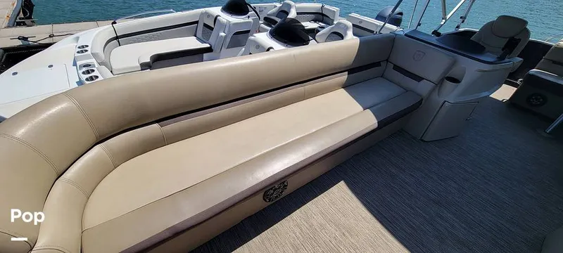 Slide: The Image of Godfrey Sweetwater 2386 2022 - 15335865