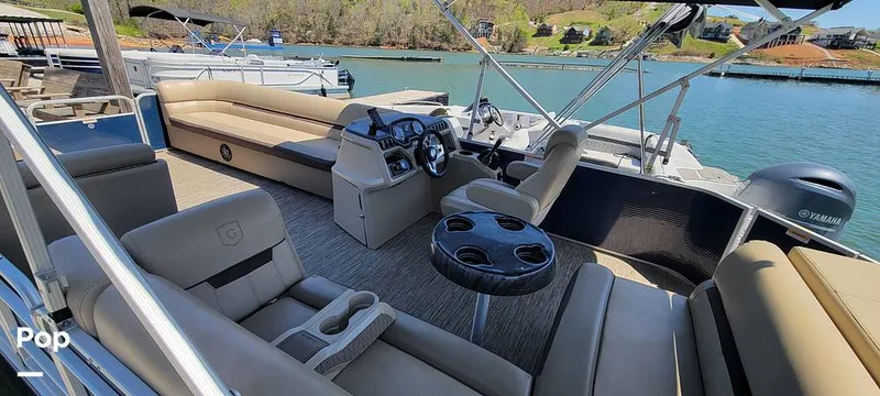 Slide: The Image of Godfrey Sweetwater 2386 2022 - 15335862