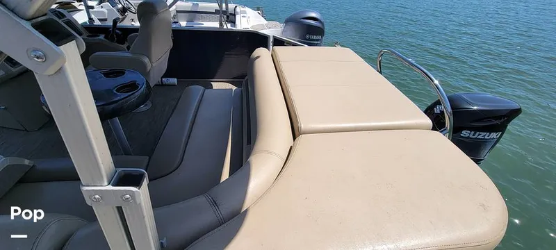 Slide: The Image of Godfrey Sweetwater 2386 2022 - 15335861