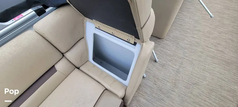 Slide: The Image of Godfrey Sweetwater 2386 2022 - 15168732