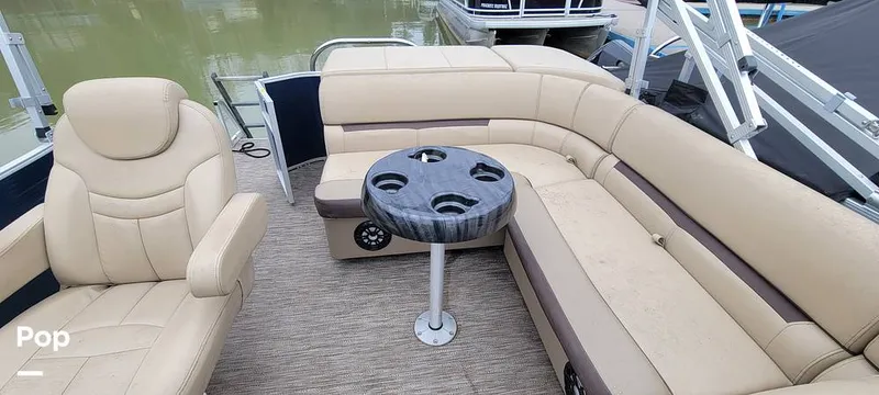 Slide: The Image of Godfrey Sweetwater 2386 2022 - 15168729