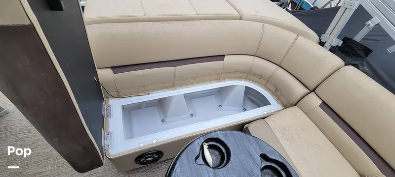 Slide: The Image of Godfrey Sweetwater 2386 2022 - 15168734