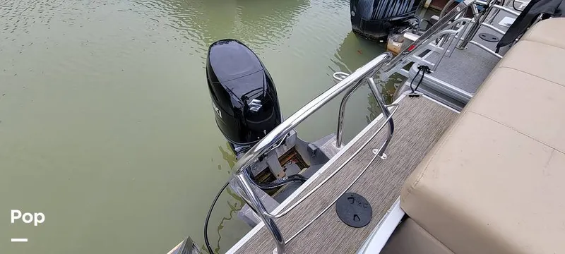 Slide: The Image of Godfrey Sweetwater 2386 2022 - 15168745