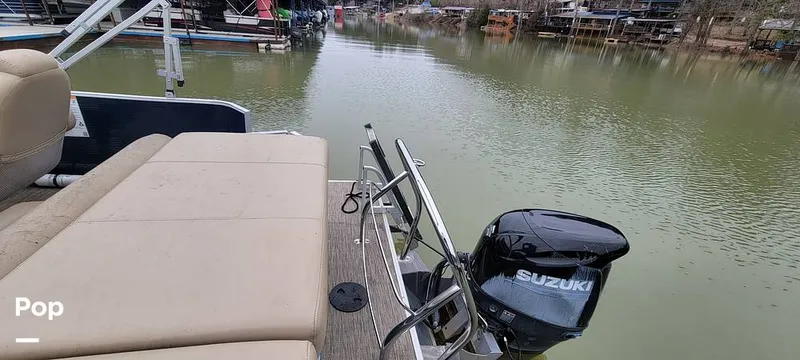 Slide: The Image of Godfrey Sweetwater 2386 2022 - 15168748