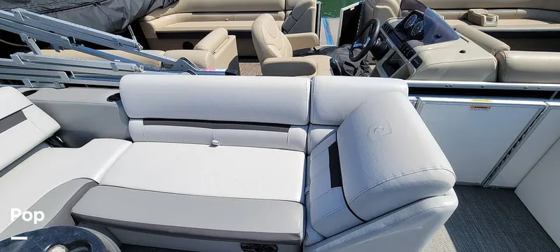 Slide: The Image of Godfrey Sweetwater 2286SFL 2024 - 15307495