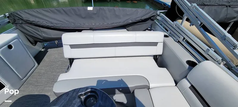 Slide: The Image of Godfrey Sweetwater 2286SFL 2024 - 15307498