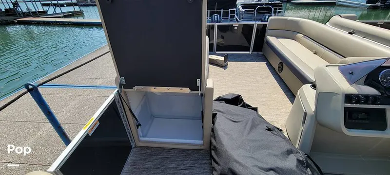 Slide: The Image of Godfrey Sweetwater 2286 2024 - 15307345