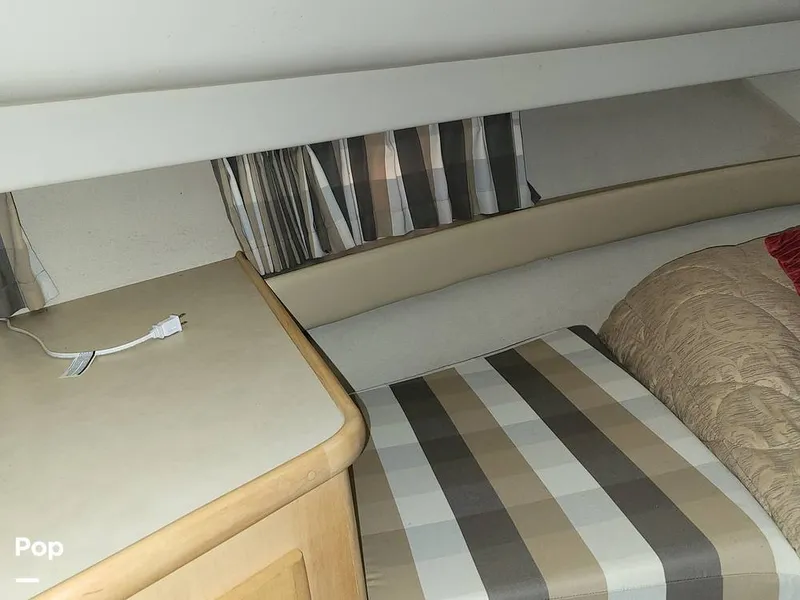 Slide: The Image of Carver Yachts 355 Aft Cabin 1997 - 15240110