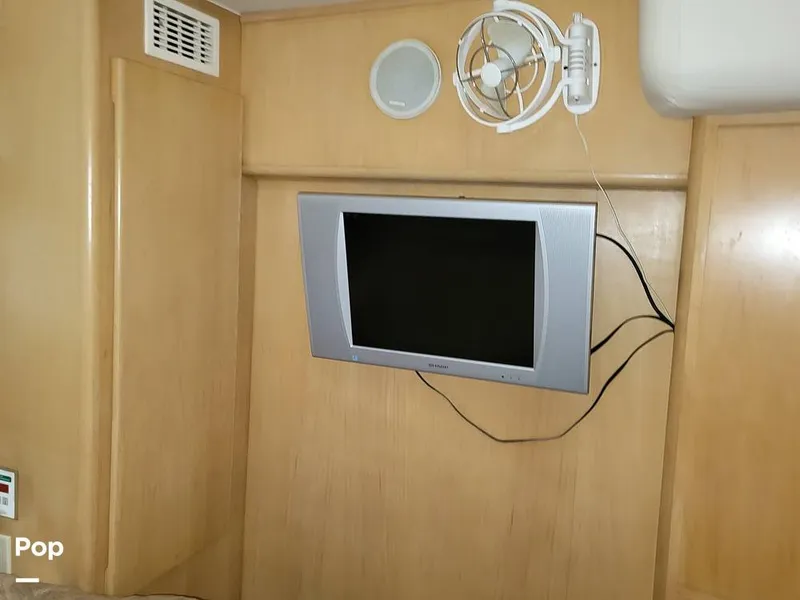 Slide: The Image of Carver Yachts 355 Aft Cabin 1997 - 15240121