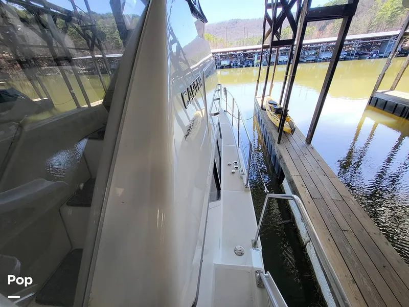 Slide: The Image of Carver Yachts 355 Aft Cabin 1997 - 15240094