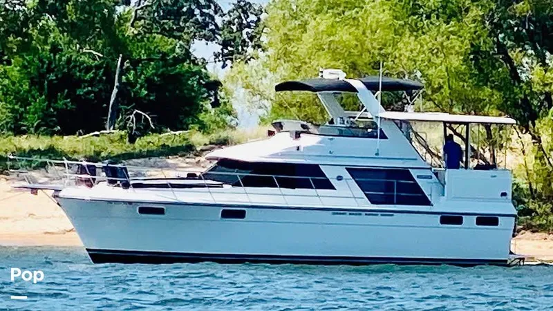 The Image of Carver Yachts 4207 1988 - undefined