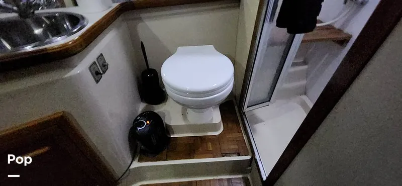 Slide: The Image of Carver Yachts 4207 1988 - 15251967