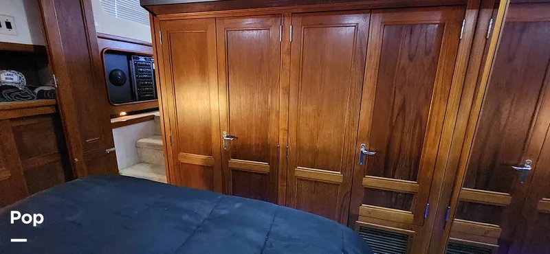 Slide: The Image of Carver Yachts 4207 1988 - 15251991