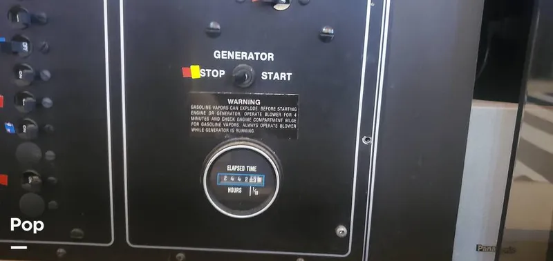 Slide: The Image of Carver Yachts 4207 1988 - 15586187