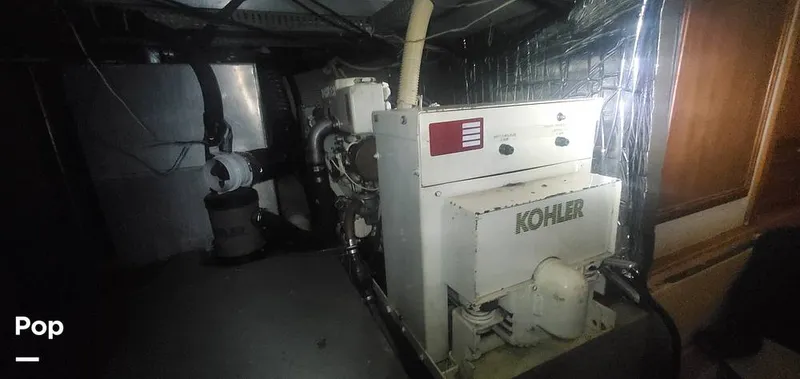 Slide: The Image of Carver Yachts 4207 1988 - 15586191