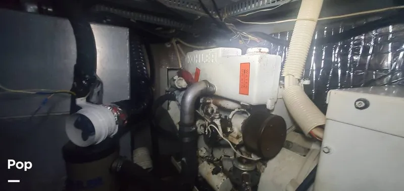 Slide: The Image of Carver Yachts 4207 1988 - 15586200