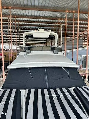 Slide: The Image of Carver Yachts 4207 1988 - 15599632