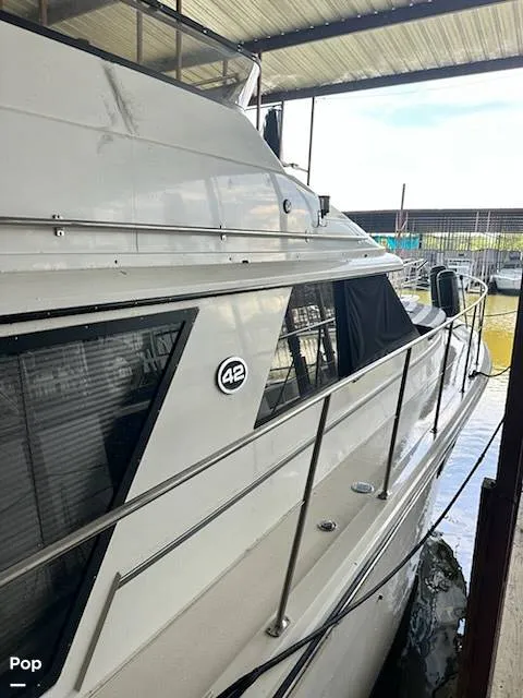 Slide: The Image of Carver Yachts 4207 1988 - 15599637